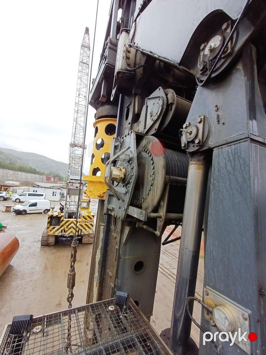 Svay vuran BG / Liebherr/ Delmag — İnşaat texnikası, Bakı (2)