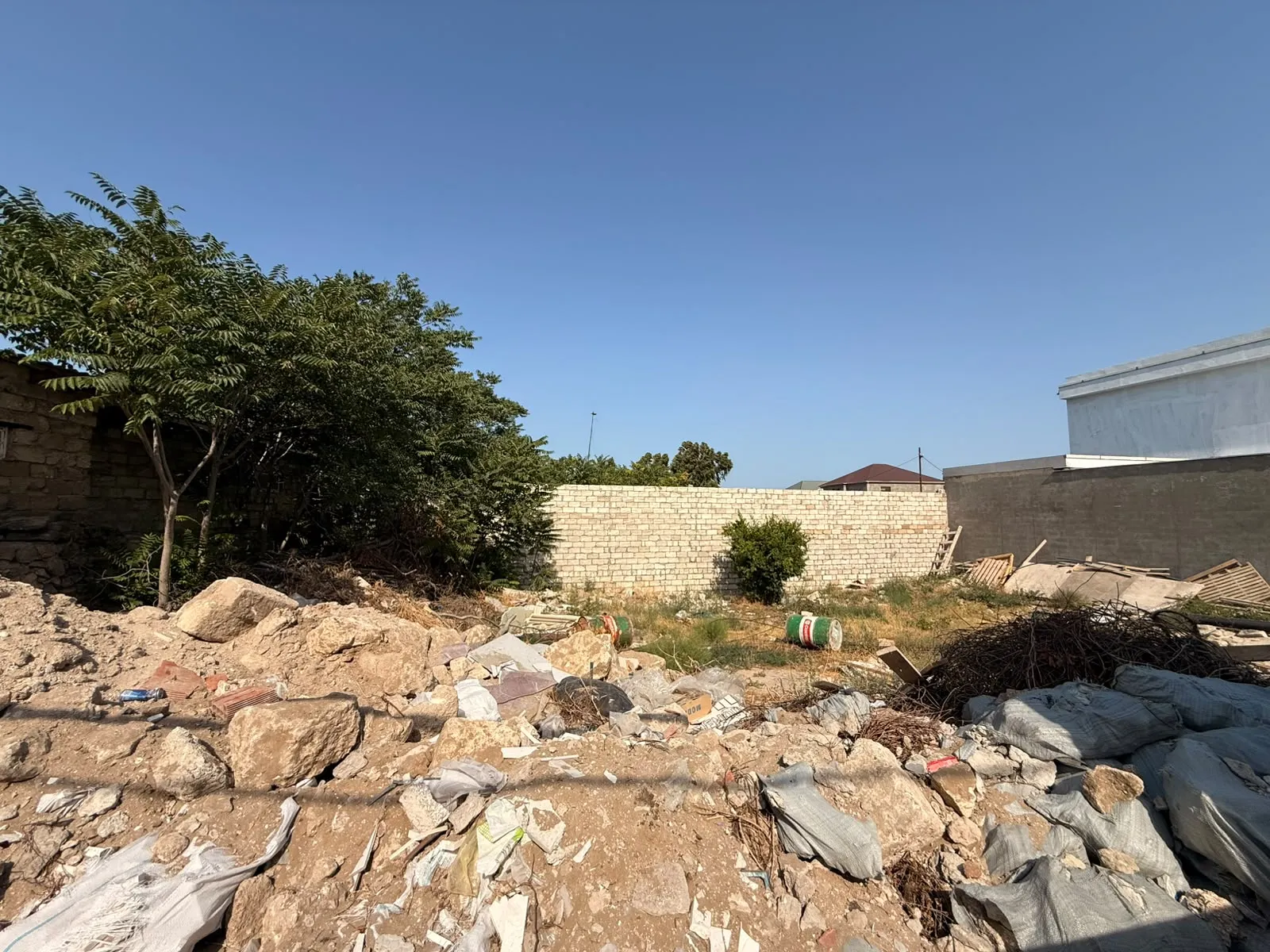 Şüvəlan, Torpaq satılır - 4 sot — Bakı