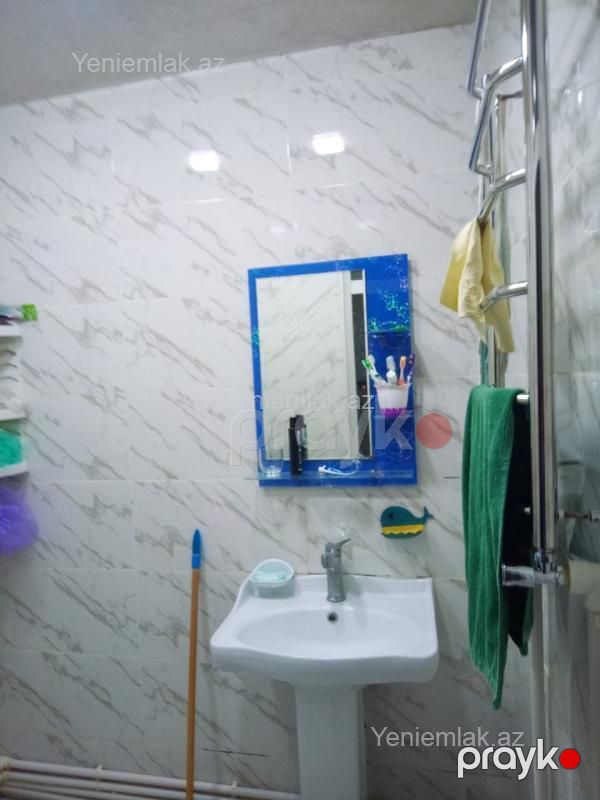 Satılır 2 otaqlı Bina evi menzil (Köhnə tikili), 55 m², 10-cu mikrorayon — Mənzil, Sumqayıt (12)