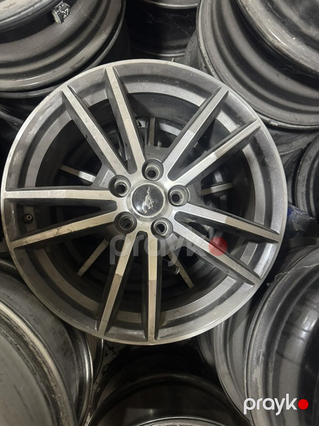R18 Mustang diskləri barter olunur. Çat sıvarka əyri heçnə yoxdu, bez 90-HN-979 — Avtomobillər, Yevlax (5)