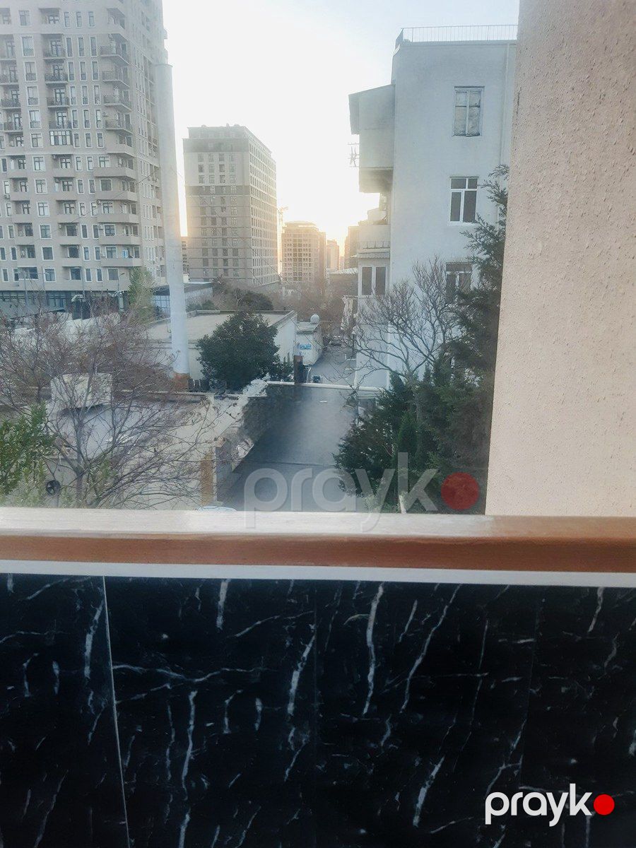 Satılır 2 otaqlı köhnə tikili 50 m² — Mənzil, Bakı (11)