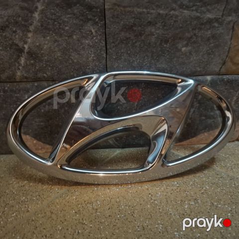 Hyundai santafe ön loqosu (emblemi).orijinal xrom örtüklü — Bakı