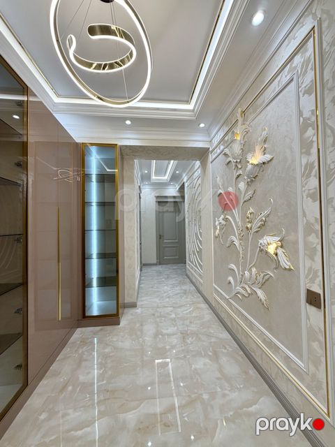 Satılır 3 otaqlı yeni tikili 118 m² — Bakı