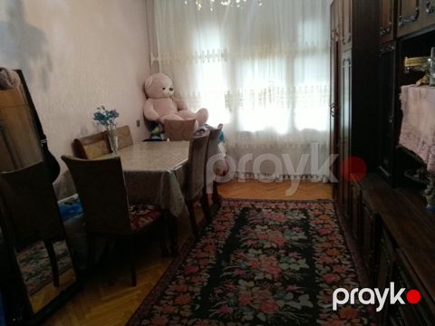 Satılır 3 otaqlı köhnə tikili 70 m² — Bakı