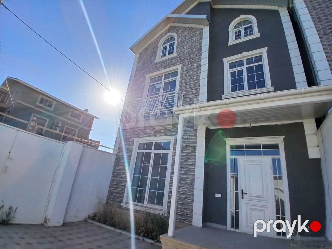 Satılır 5 otaqlı həyət evi/bağ evi 200 m² — Ev, villa, Bakı (3)