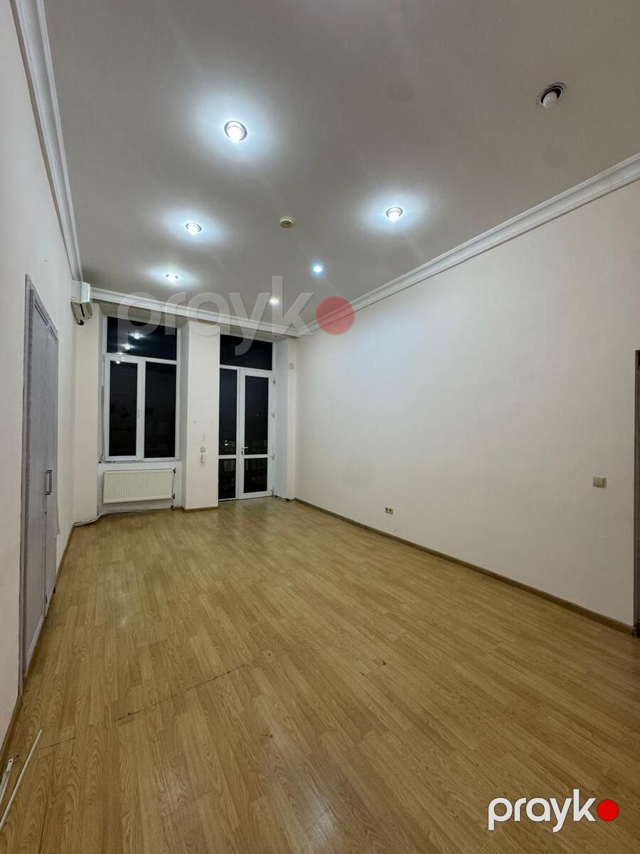 İcarəyə verilir 5 otaqlı köhnə tikili 140 m² — Mənzil, Bakı (8)