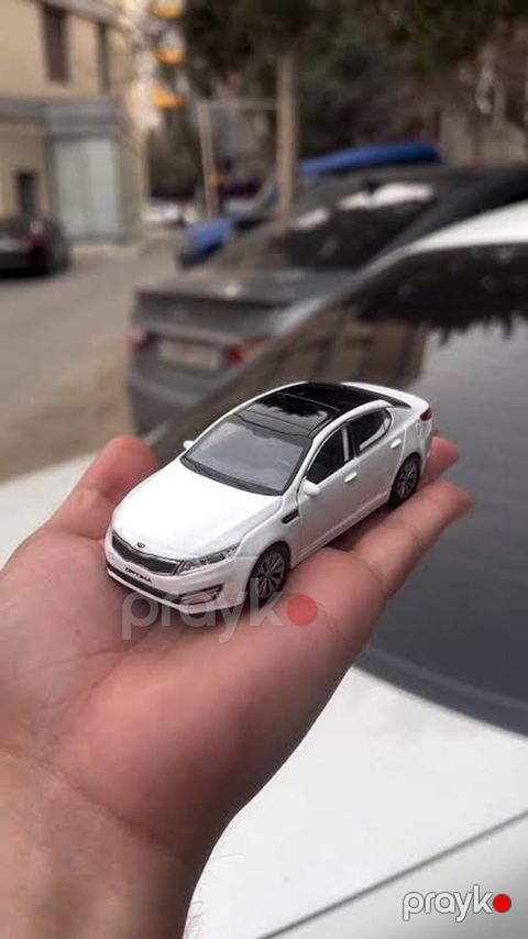 Metal model avtomobil kolleksiyası – detal səviyyəsi yüksək, realistik — Bakı