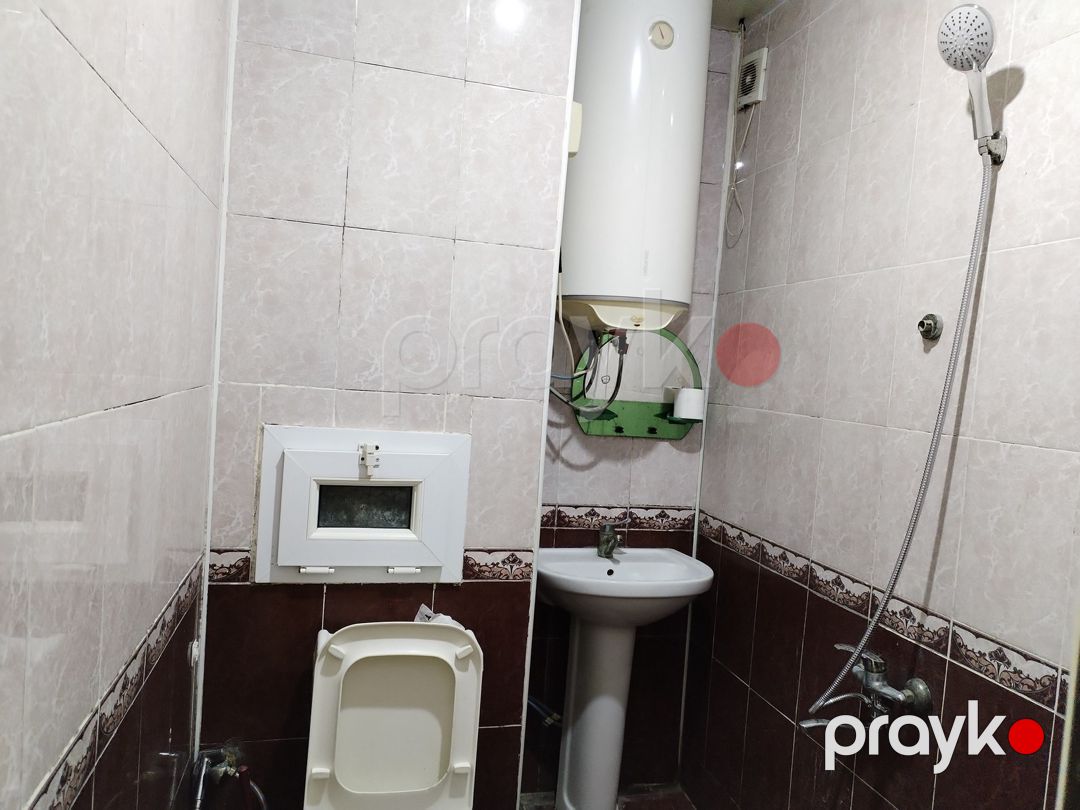 Satılır 1 otaqlı köhnə tikili 45 m² — Mənzil, Bakı (12)