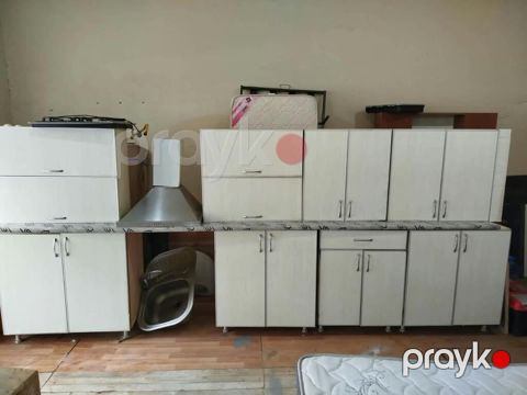 Metbex mebeli satilir 550azn.Rezapali yenidi qaz moyka yeri isteye — Mehdiabad