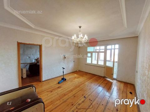 Satılır 4 otaqlı Bina evi menzil (Köhnə tikili), 85 m², 10-cu mikrorayon — Sumqayıt