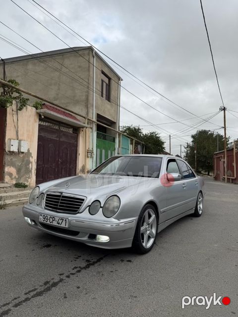 Mercedes E 220, 2.2 L, 2000 il, 400 000 km — Bakı