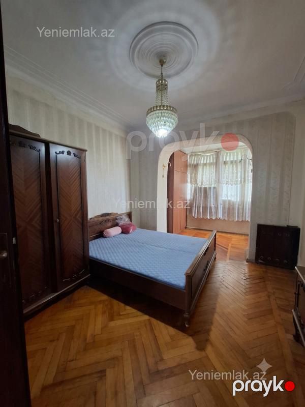 Satılır 4 otaqlı Bina evi menzil (Köhnə tikili), 110 m², Nərimanov rayonu — Mənzil, Bakı (4)