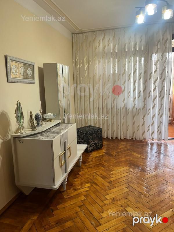Satılır 3 otaqlı Bina evi menzil (Köhnə tikili), 80 m², 1-ci mikrorayon — Mənzil, Sumqayıt (5)