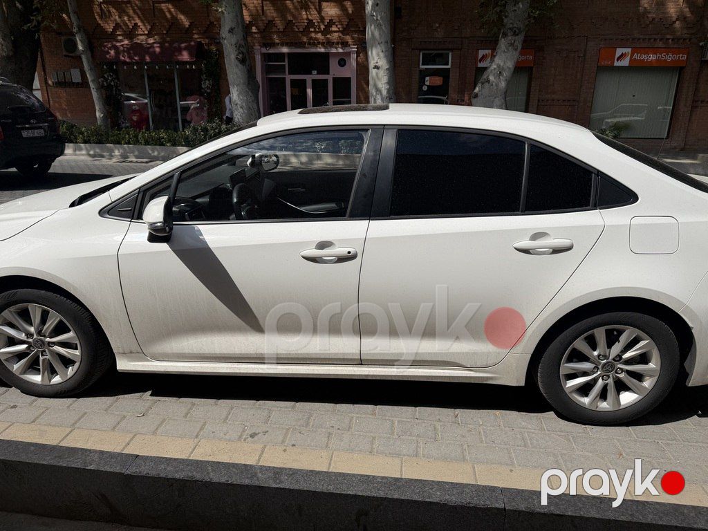 Toyota Corolla, 1.8 L, 0.85 kWh, 2025 il, 9 000 km — Avtomobillər, Bakı (5)