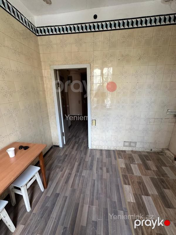 Satılır 3 otaqlı Bina evi menzil (Köhnə tikili), 85 m², Yasamal rayonu — Mənzil, Bakı (8)
