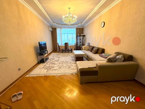 Satılır 4 otaqlı yeni tikili 158 m²
