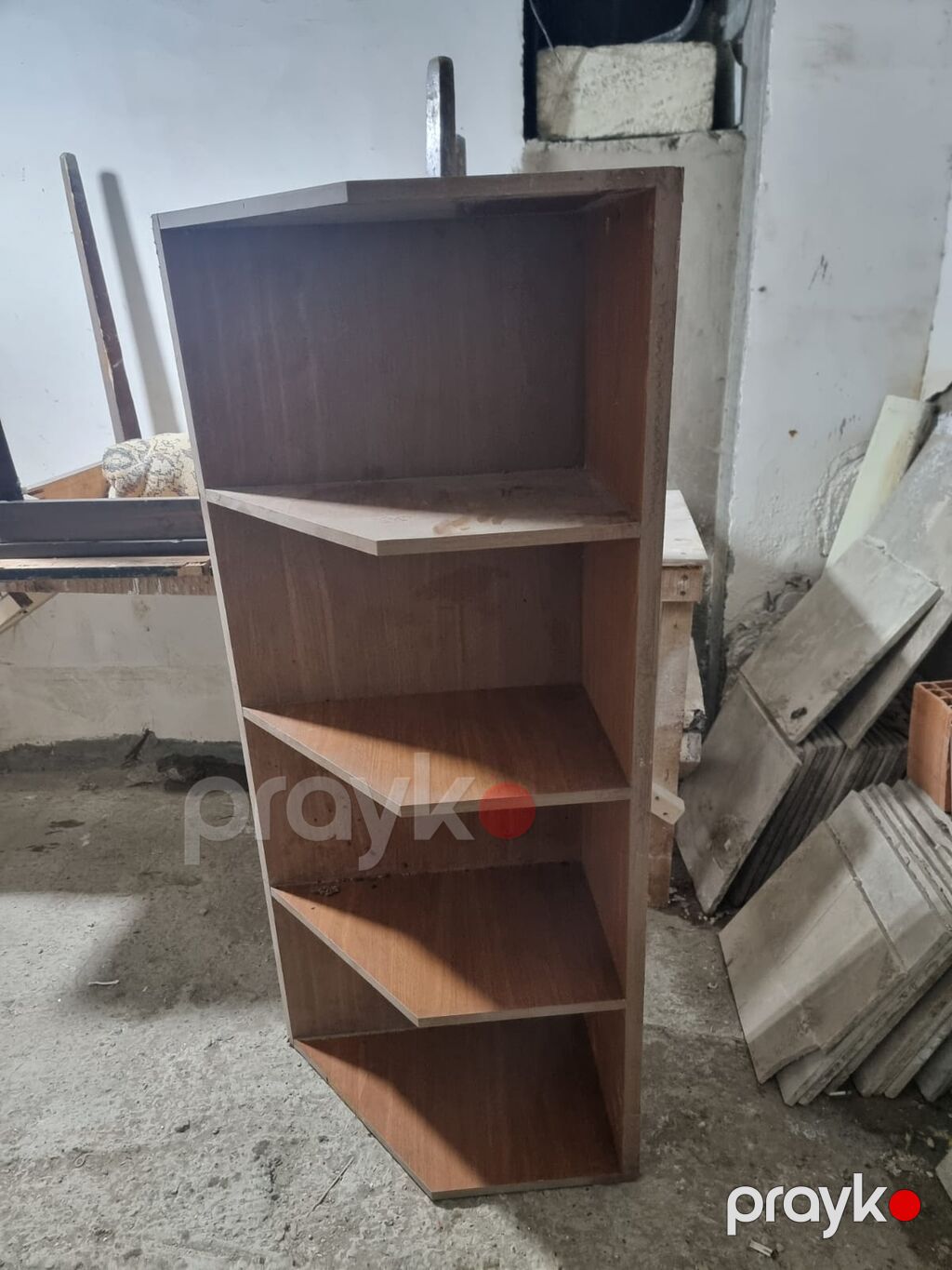 Gardırop ela vezyetde satlir ucuz qiymete matriali Cox yaxsdir — Rəflər, Bakı (3)