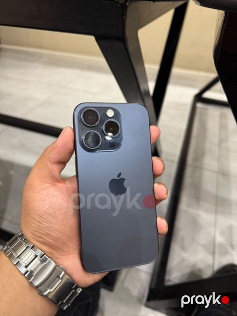 IPhone 15 Pro, 128 GB, Black Titanium, Simsiz şarj — Masazır