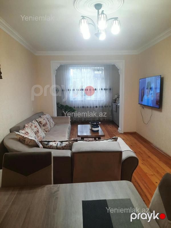 Satılır 3 otaqlı Bina evi menzil (Köhnə tikili), 68 m², 8-ci mikrorayon — Mənzil, Sumqayıt (4)