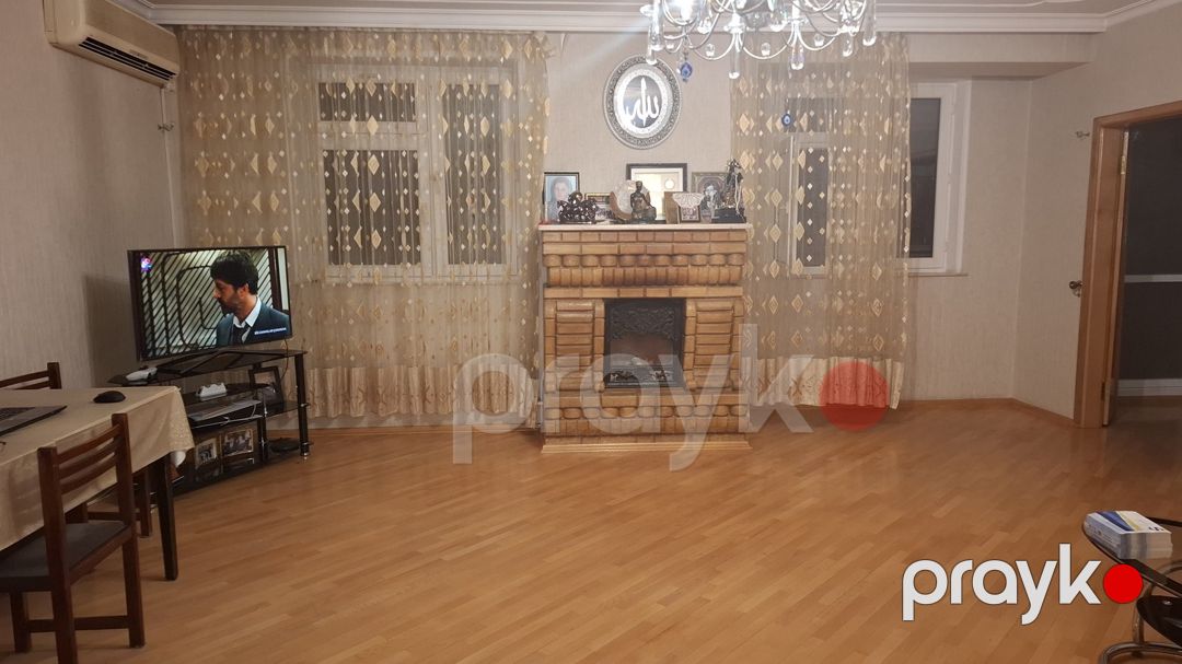 Satılır 4 otaqlı köhnə tikili 120 m² — Mənzil, Bakı (2)