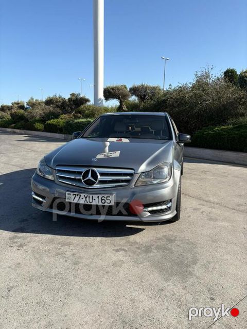 Mercedes C 250, 1.8 L, 2014 il, 258 281 km — Bakı