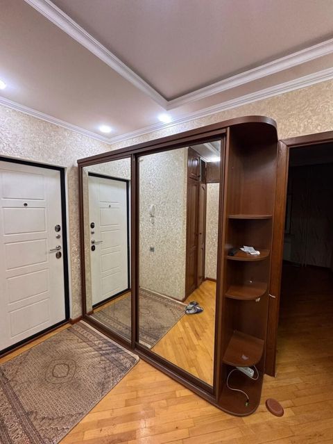 Dəhliz dolabı 150₼. Ünvan inqilab. 5924. Fatimə99 — Nərmin — Dəhliz mebeli