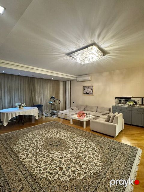 Satılır 4 otaqlı yeni tikili 190 m² — Bakı