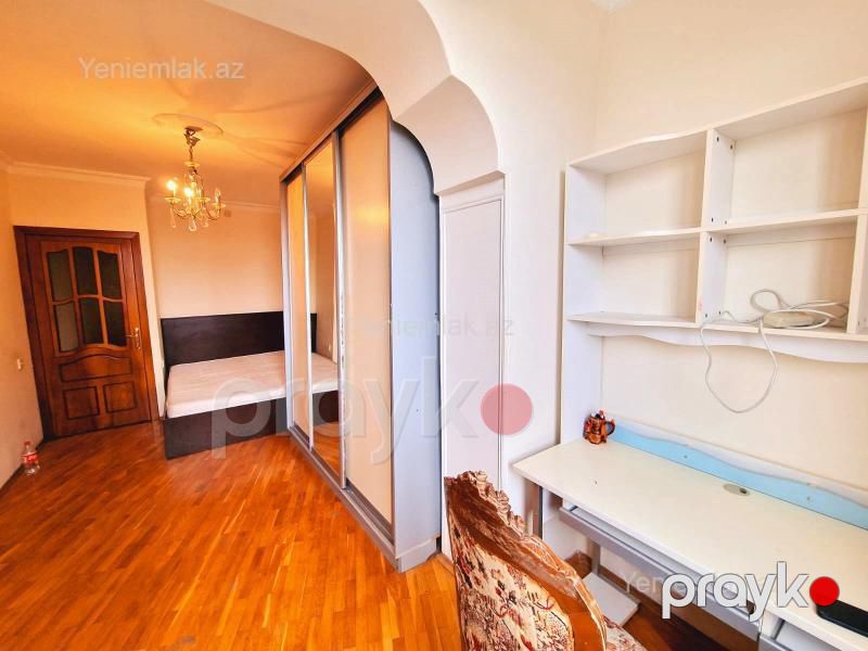 Satılır 4 otaqlı Bina evi menzil (Köhnə tikili), 100 m², Binəqədi rayonu — Mənzil, Bakı (12)