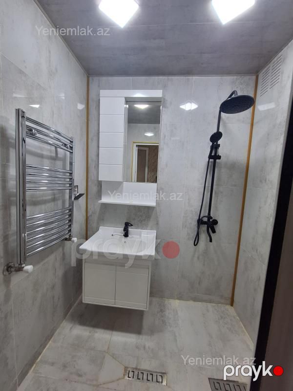 Satılır 3 otaqlı Bina evi menzil (Köhnə tikili), 74 m², 10-cu mikrorayon — Mənzil, Sumqayıt (11)