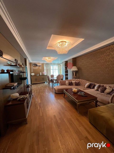 İcarəyə verilir 4 otaqlı yeni tikili 180 m² — Bakı