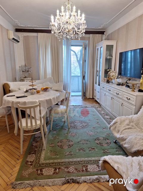 Satış: 3 otaqlı Köhnə tikili, 75 m², Yasamal rayonu