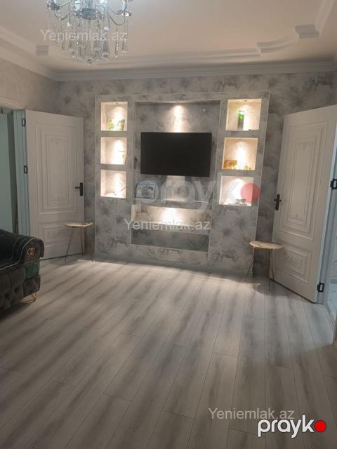 Satılır 4 otaqlı Bina evi menzil (Köhnə tikili), 93 m², 6-cı mikrorayon — Sumqayıt