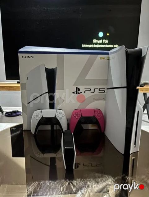 Sony playstation 5 890 azn satilir iki eded costikde ustinde