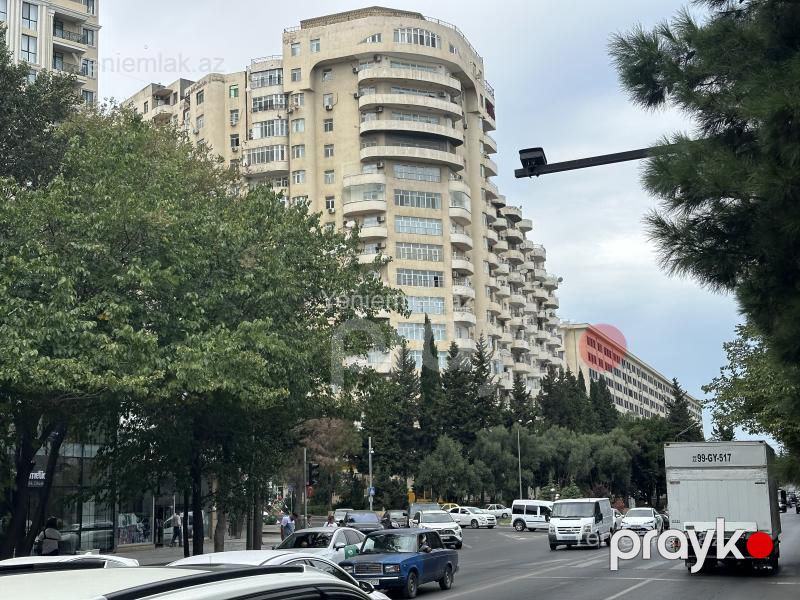 Satılır 4 otaqlı Bina evi menzil (Yeni tikili), 300 m², Binəqədi rayonu — Mənzil, Bakı (2)