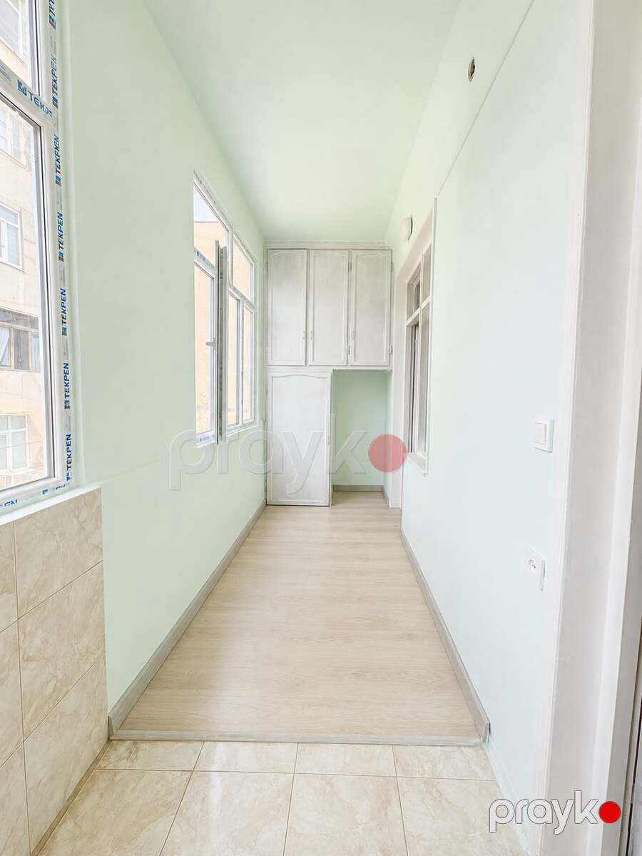 Satılır 2 otaqlı köhnə tikili 50 m² — Mənzil, Bakı (7)