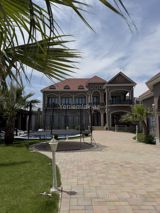 Satılır 6 otaqlı Həyət evi / Villa, 700 m², Xəzər rayonu — Remax
