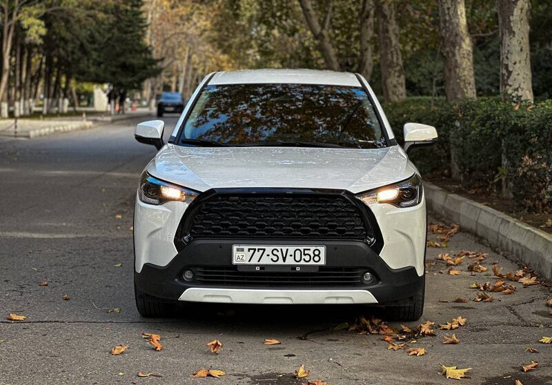 Avtomobil icarəsi Toyota Corolla Cross 2024 — Bakı