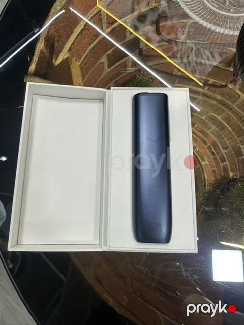 Iqos elektron siqaret cihazı, tünd göy rəngdə korpusla təqdim olunur — Digah