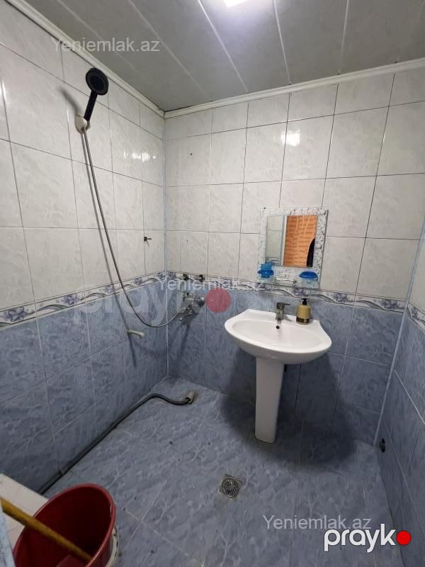 Satılır 2 otaqlı Bina evi menzil (Köhnə tikili), 60 m², 10-cu mikrorayon — Mənzil, Sumqayıt (11)