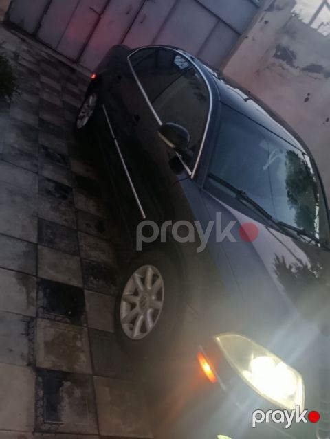 Volkswagen Passat: 1.8 l 2004 il Sedan — Mehdiabad