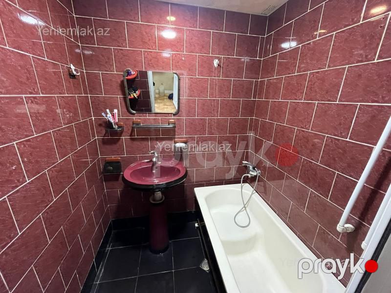 Satılır 3 otaqlı Bina evi menzil (Köhnə tikili), 74 m², 9-cu mikrorayon — Mənzil, Sumqayıt (11)