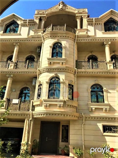 Satılır 9 otaqlı həyət evi/bağ evi 800 m² — Bakı