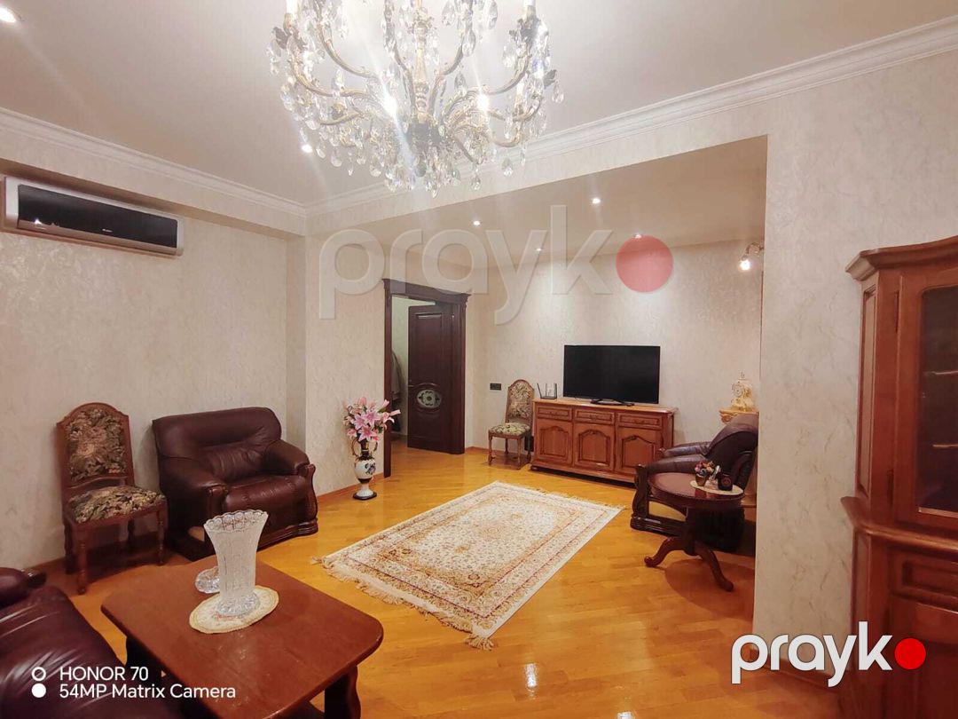Satılır 4 otaqlı yeni tikili 240 m² — Mənzil, Bakı (2)