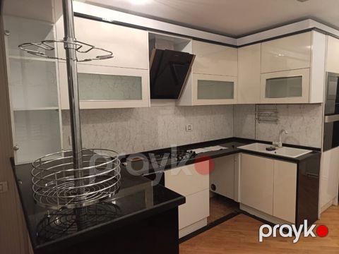 Mətbəx mebeli 399 azn satılır ölçü.5 metr üstə tək moyka
