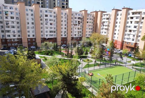 Satılır 2 otaqlı köhnə tikili 60 m² — Bakı