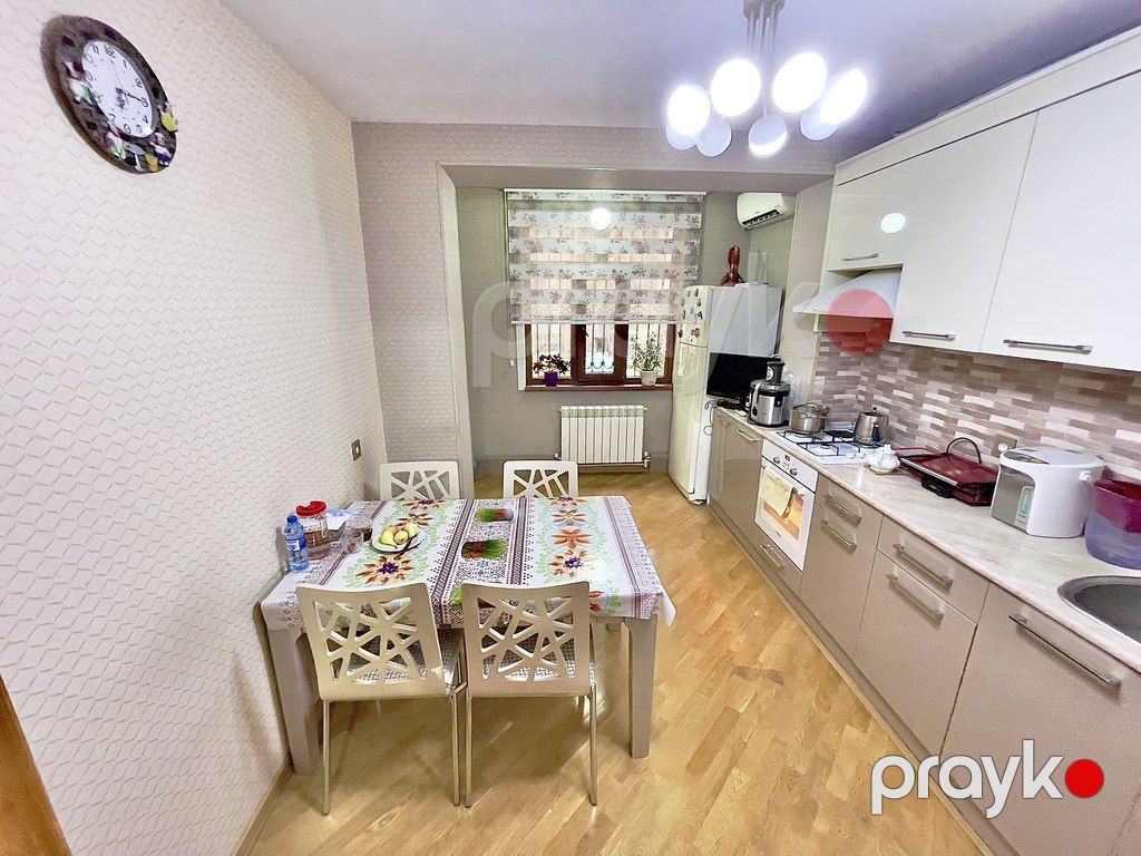 Satılır 4 otaqlı köhnə tikili 120 m² — Mənzil, Bakı (9)