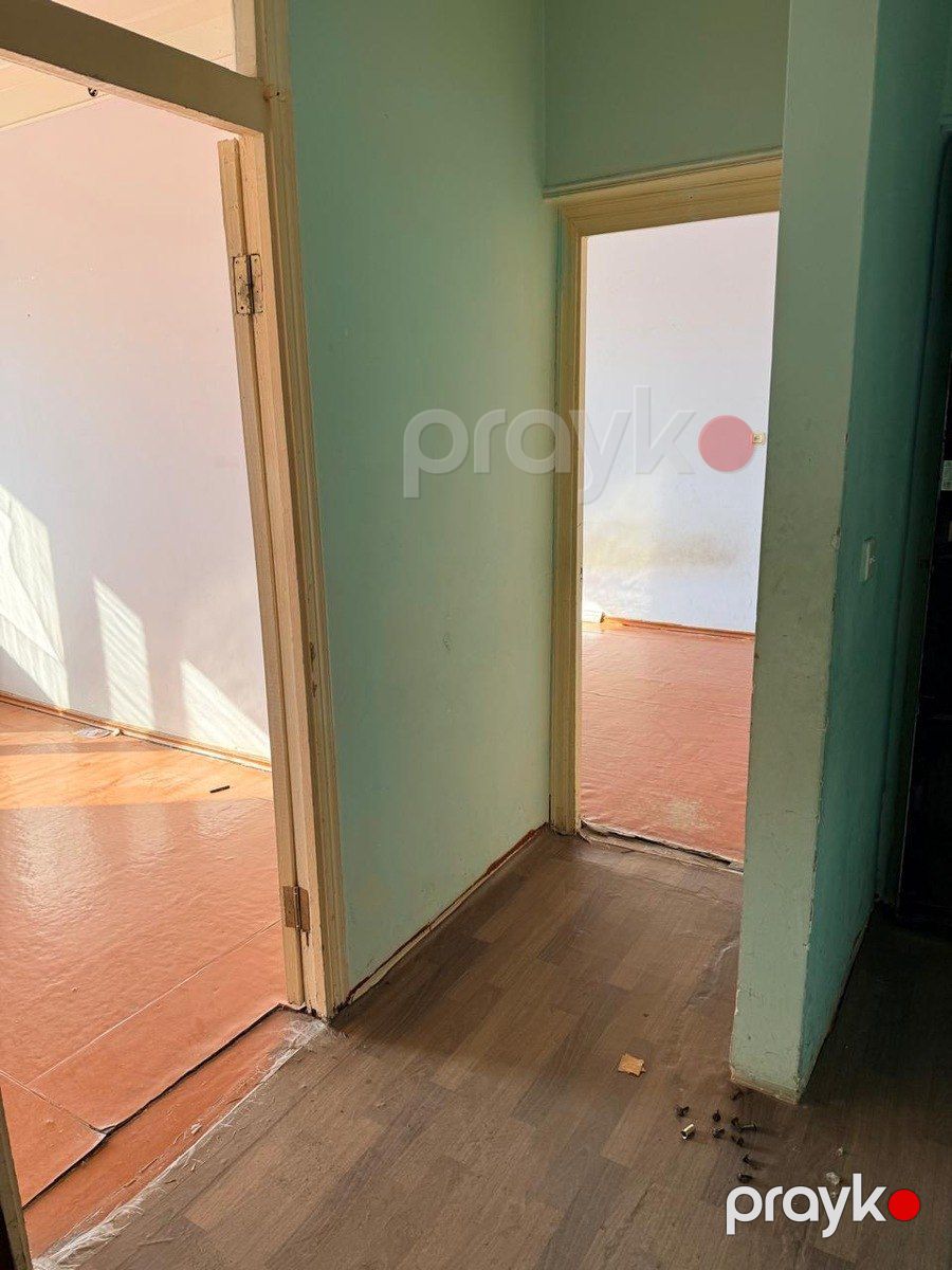 Satılır 4 otaqlı köhnə tikili 105 m² — Mənzil, Bakı (3)