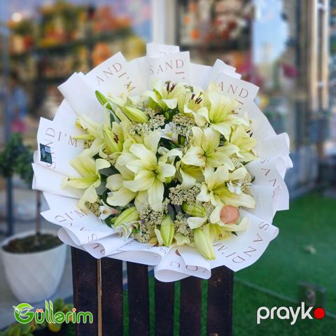 Krem Zambaq və Ağ Çiçəklərdən Zərif Buket — Bakı