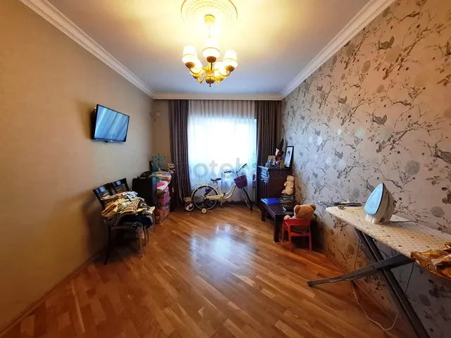 Satılır: 3 Otaq, Köhnə tikili, Nizami r., 8-ci km q., 80.00 m² — Mənzil (4)