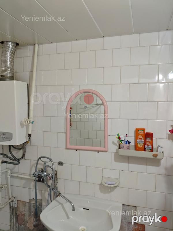 Satılır 2 otaqlı Bina evi menzil (Köhnə tikili), 70 m², Xətai rayonu — Mənzil, Bakı (10)